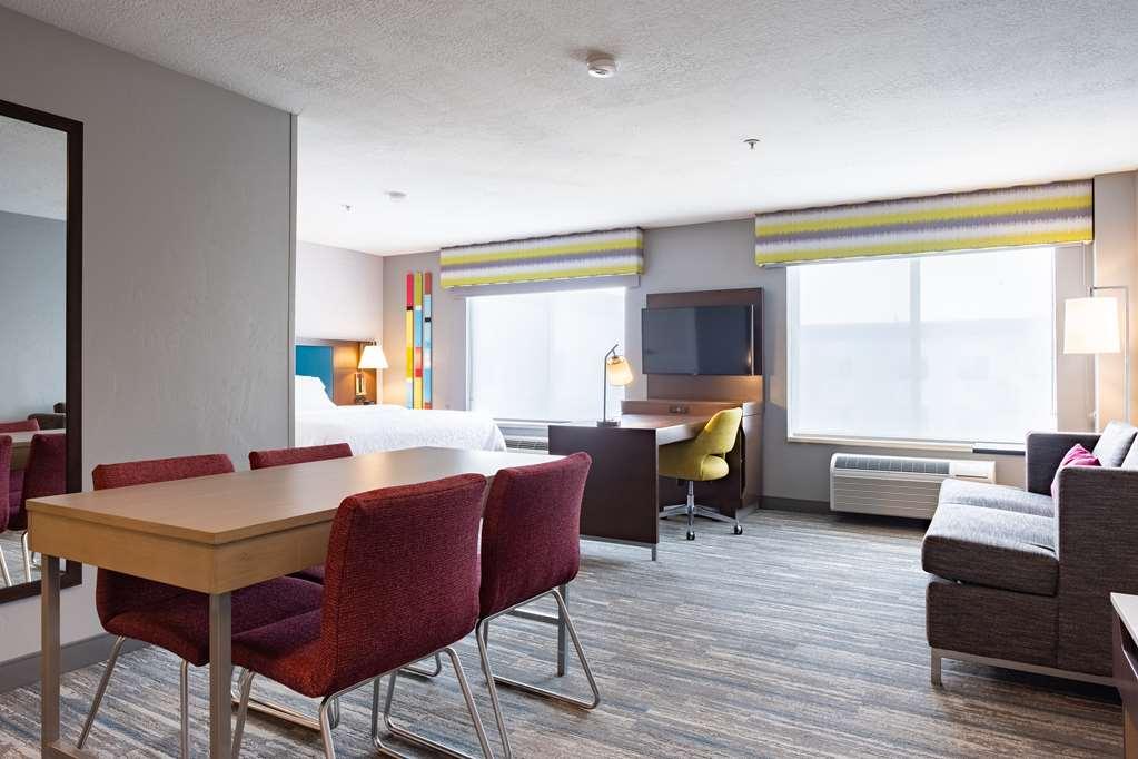 Hampton Inn & Suites Salt Lake City Airport Habitación foto