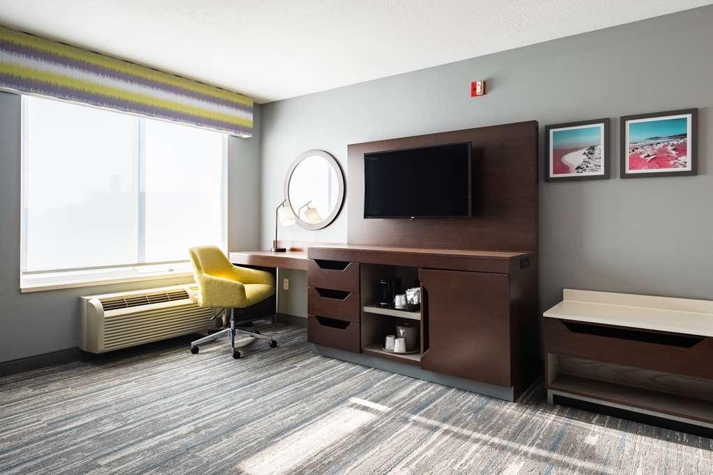 Hampton Inn & Suites Salt Lake City Airport Habitación foto
